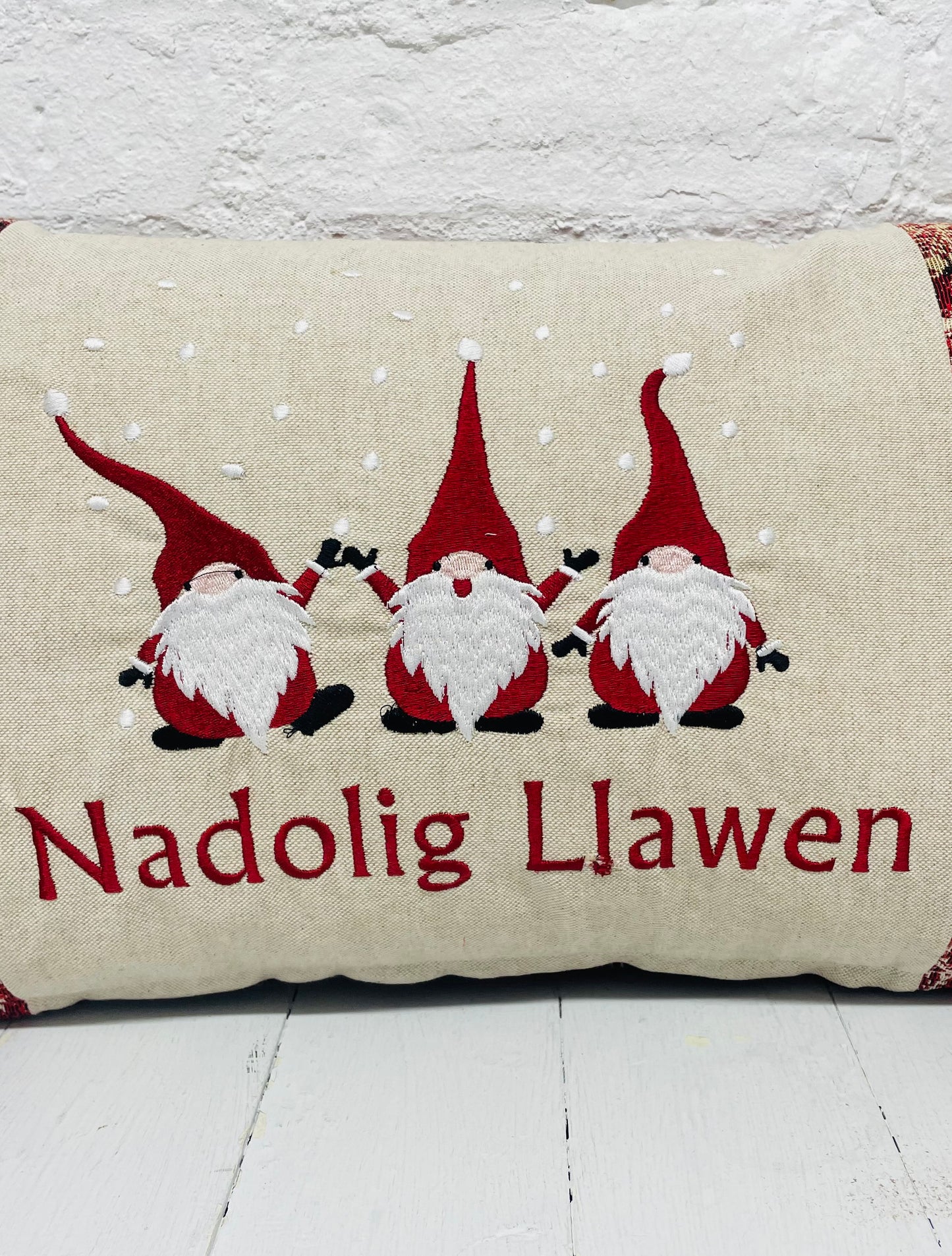 Nadolig Llawen Gnomes Cushion, Festive Cushion-Festive Gnomes- Christmas Gnomes- Gold Snowflake -Christmas decor
