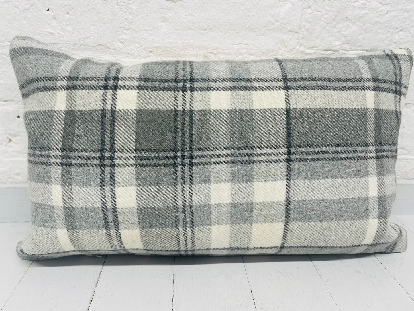 Pasg Hapus wool Cushion