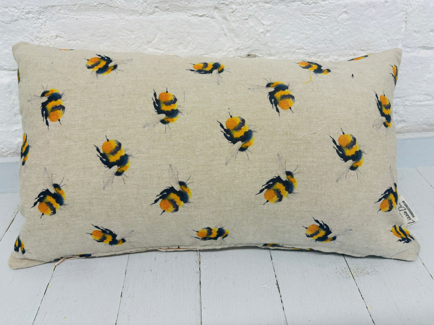 PLAIN LONG -Bumble Bee Print Cushion