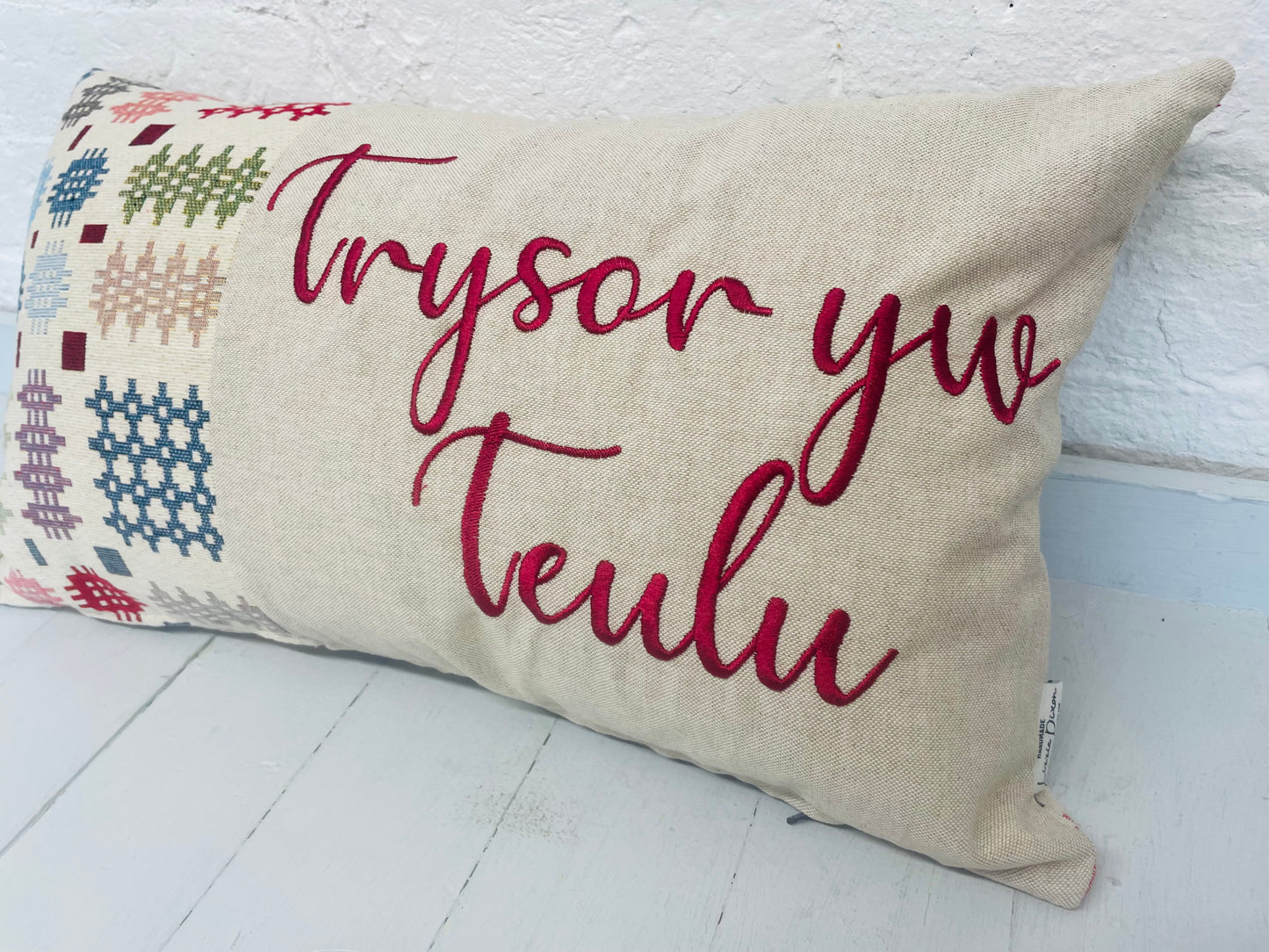 Welsh Blanket quote Cushion- Cream Welsh quote long Cushion
