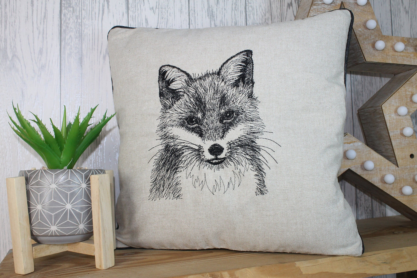 Fox Head Cushion, 14" Cream Linen mix Cushion, Fox Cushion, Piped Cushion Cover ,British Wildlife collection. Double sided