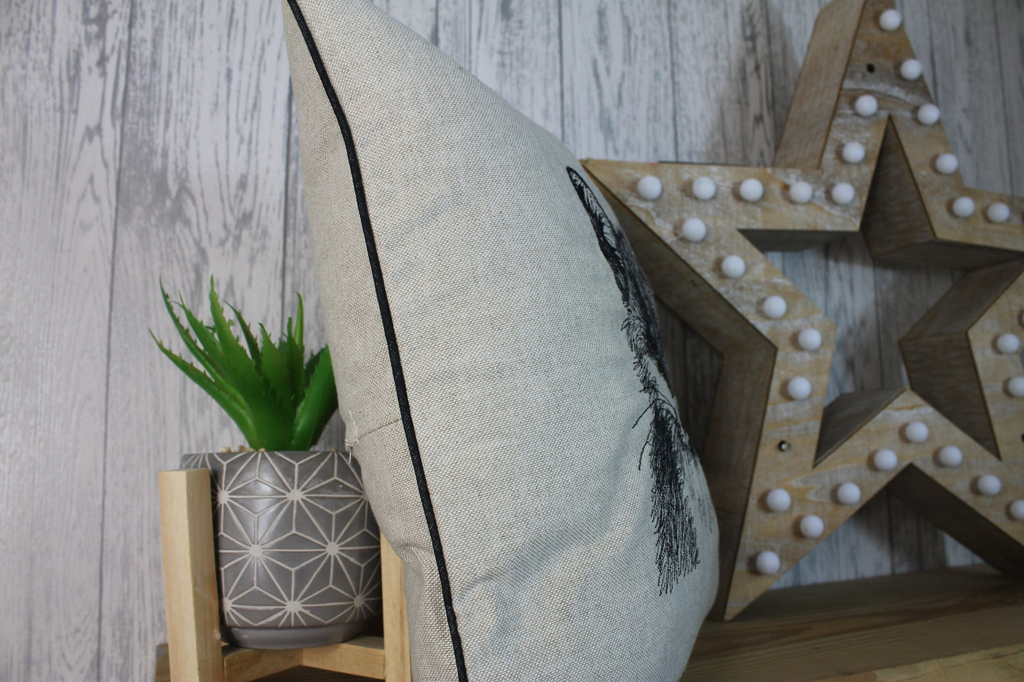 Fox Head Cushion, 14" Cream Linen mix Cushion, Fox Cushion, Piped Cushion Cover ,British Wildlife collection. Double sided