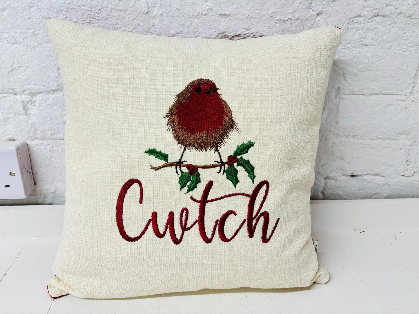 16" Robin Cushion . Cream and Red Cushion.
