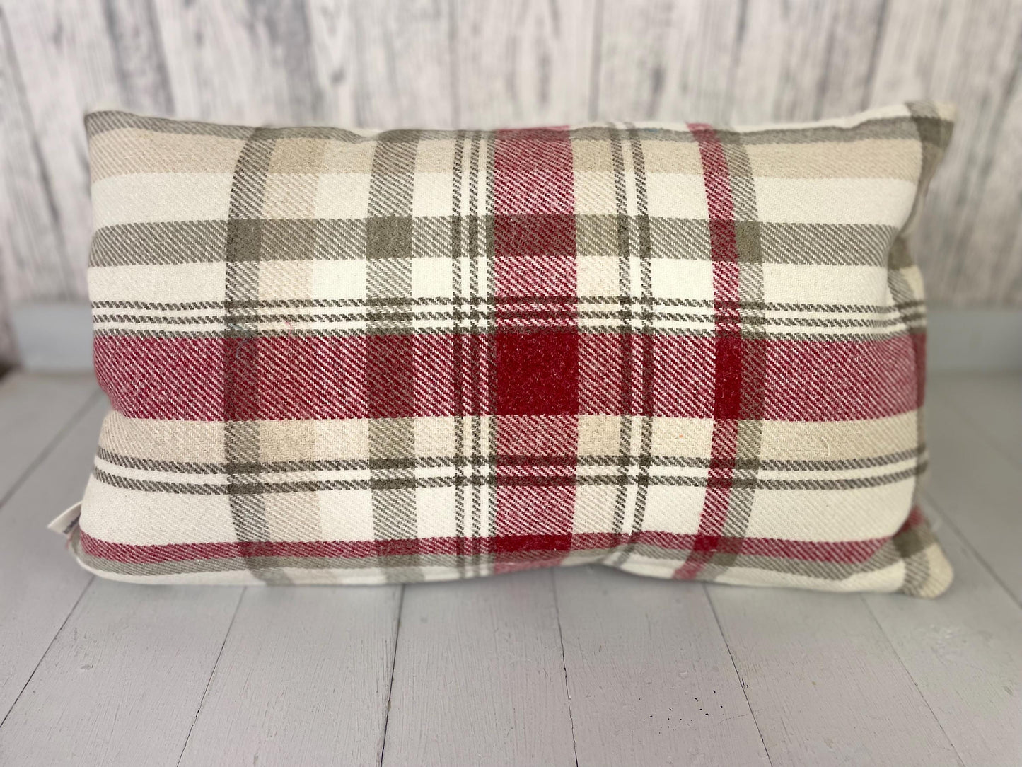 Mamgu Cushion-Personalised Cushion- Quote Cushion-Grey Check Wool touch & Cream long cushion. Personalised mother's day