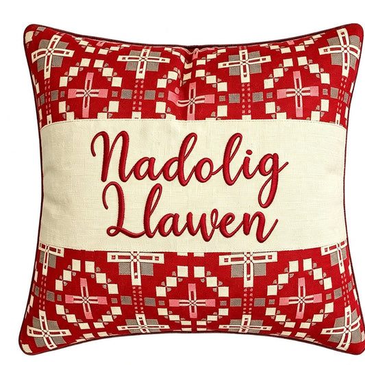 Nadolig llawen Red Vintage Cross Cushion .