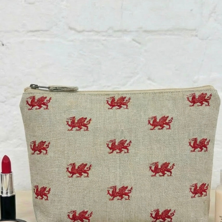 Welsh Dragon Wash bag\Make up bag