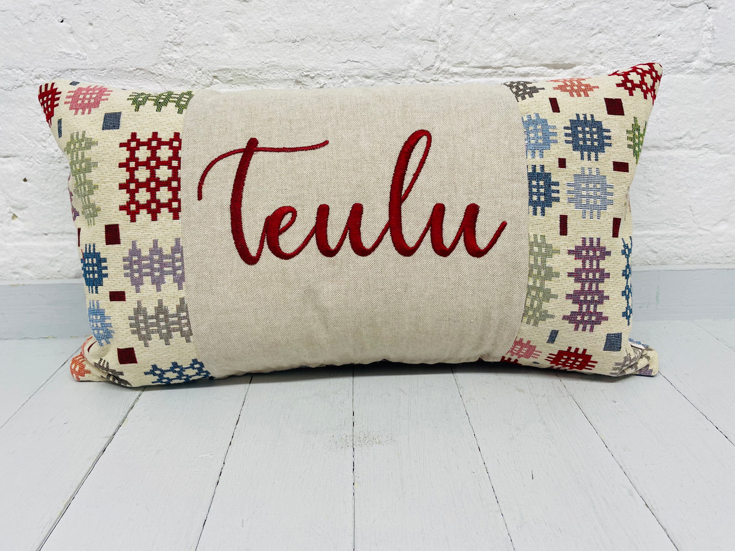 Teulu Welsh Blanket style Cushion