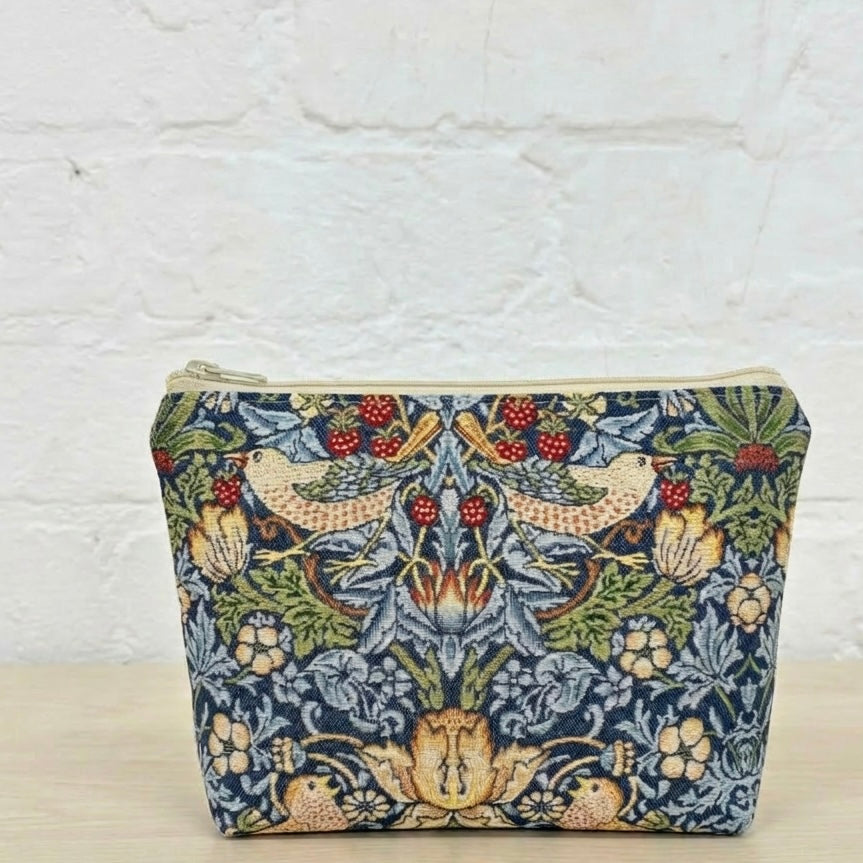 William Morris Strawberry Thief Wash bag\Make up bag