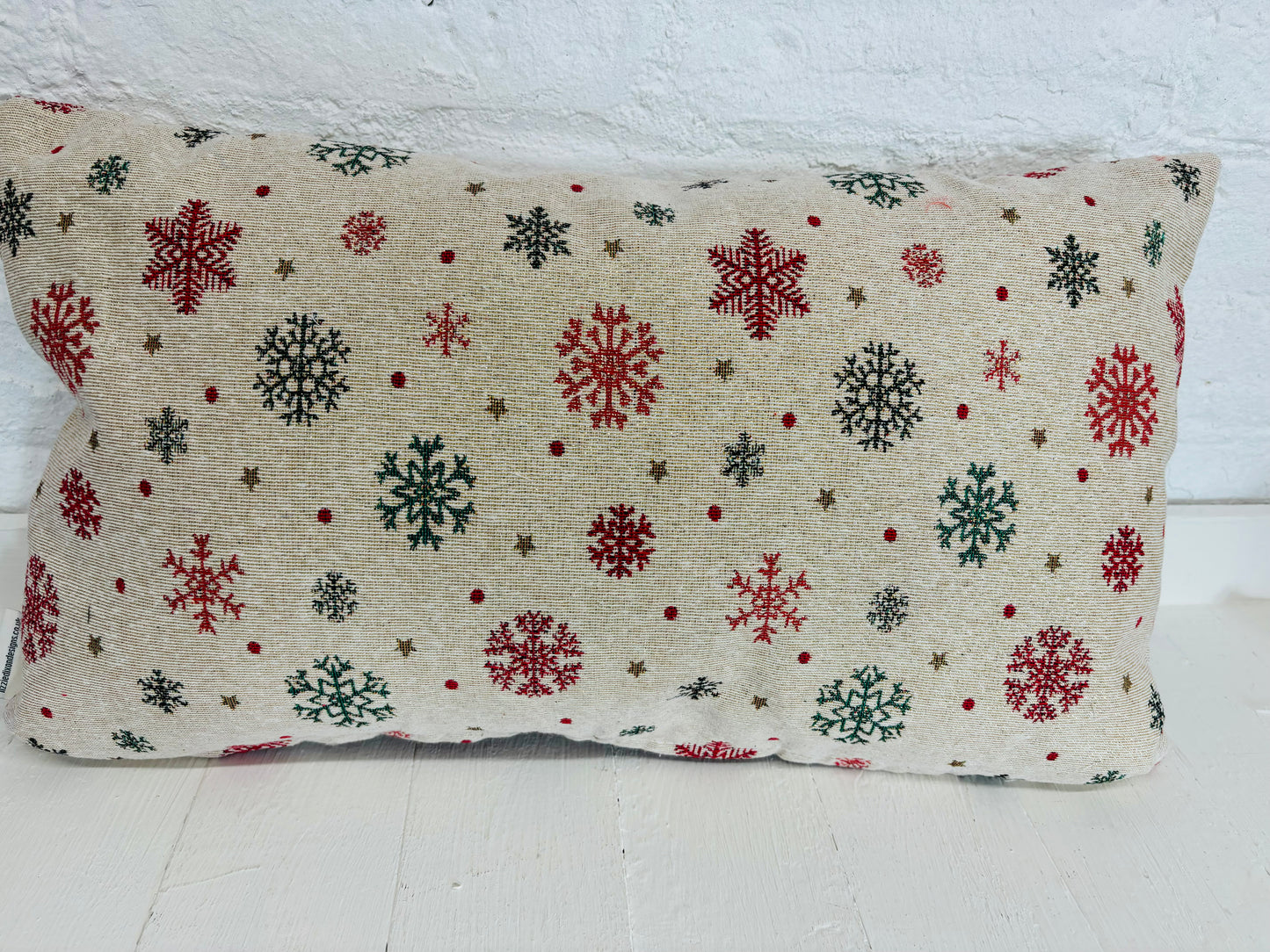 Nadolig Llawen Gnomes Cushion, Festive Cushion-Festive Gnomes- Christmas Gnomes- Gold Snowflake -Christmas decor