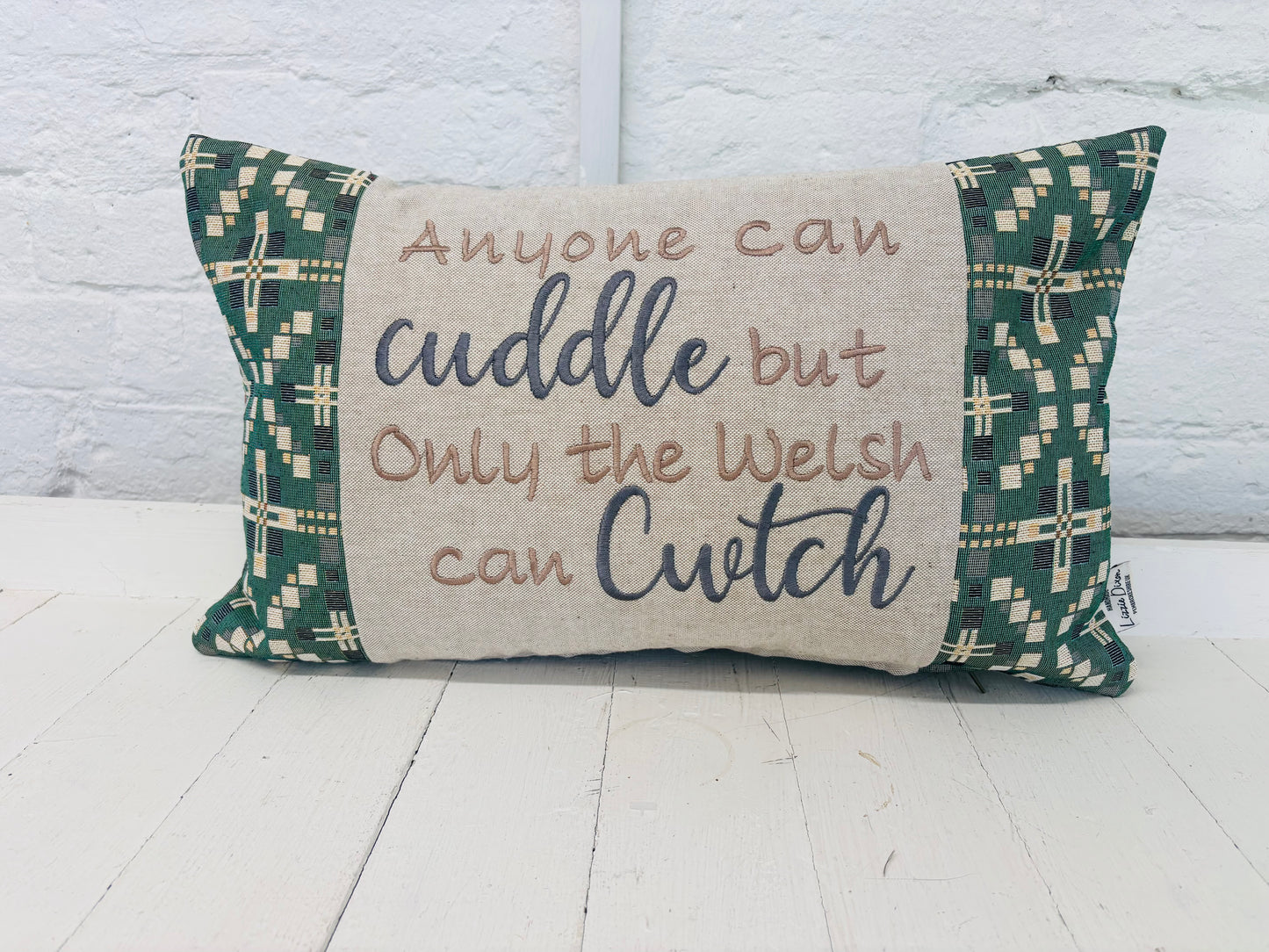Anyone can Cuddle but only the Welsh can Cwtch Cushio-Vintage Cross  Welsh blanket design.