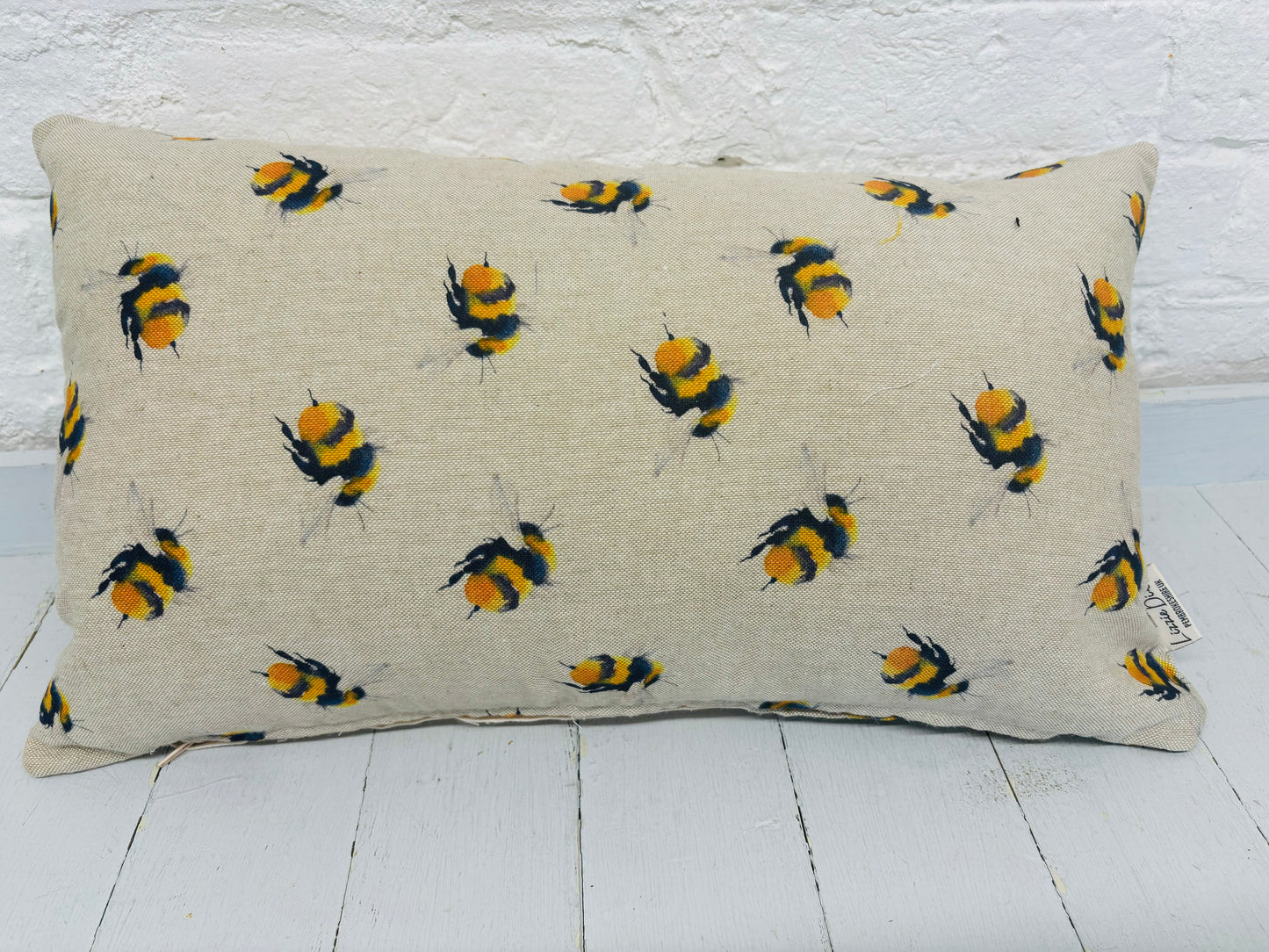 PLAIN LONG -Bumble Bee Print Cushion