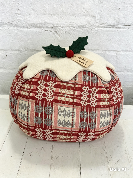 Christmas pudding  Nadolig llawen Red Welsh Blanket
