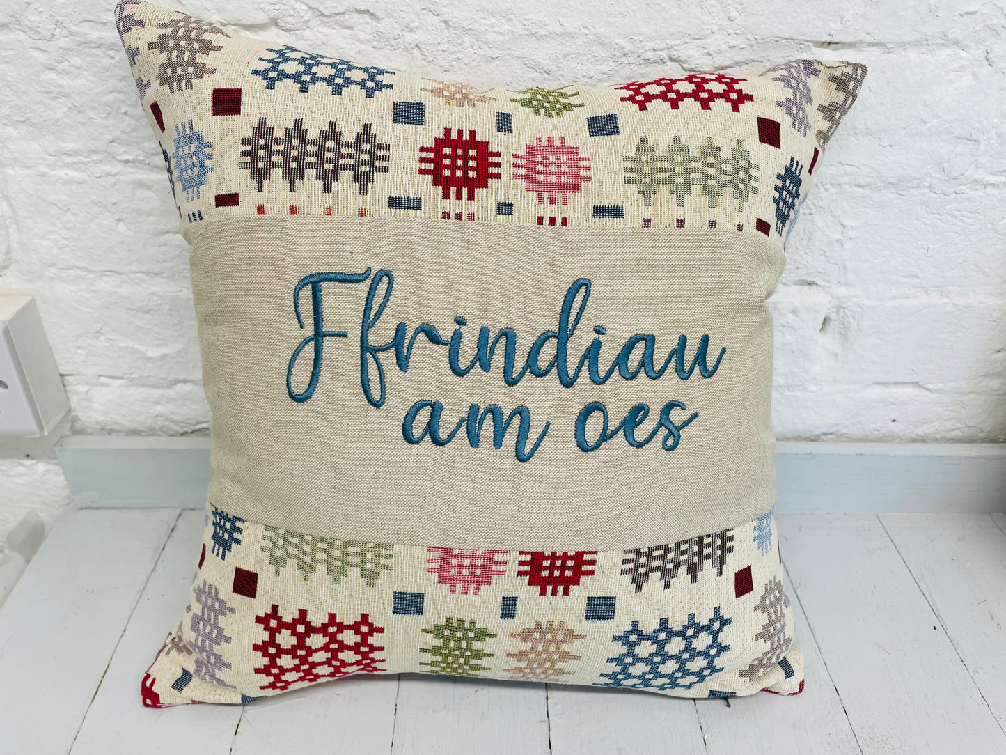 Ffrindiau am oes welsh Blanket style Cushion- welsh quote Square Cushion