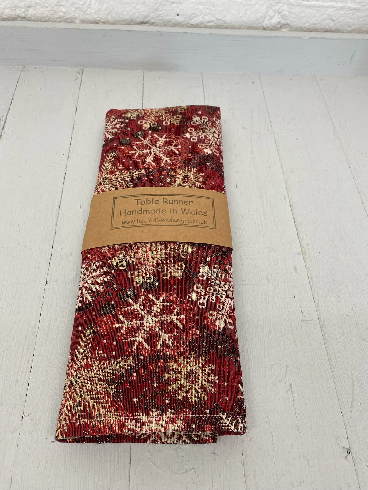 Christmas Table Runner-Snowflake Red and Gold