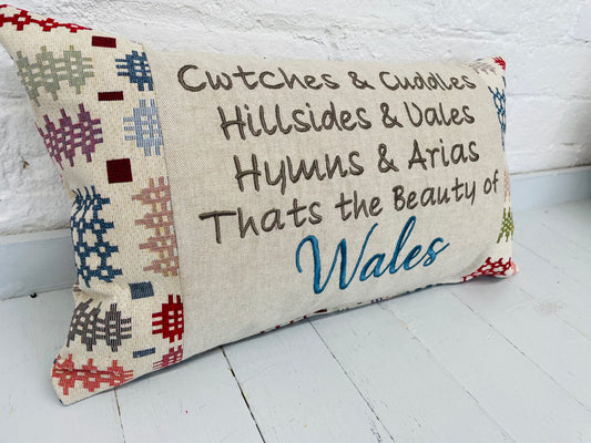 Cwtches and Cuddles Welsh Quote- Welsh Blanket