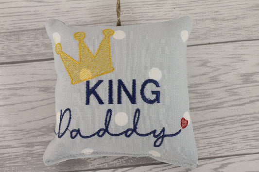 King Daddy Father's Day Gift 14” Cushion