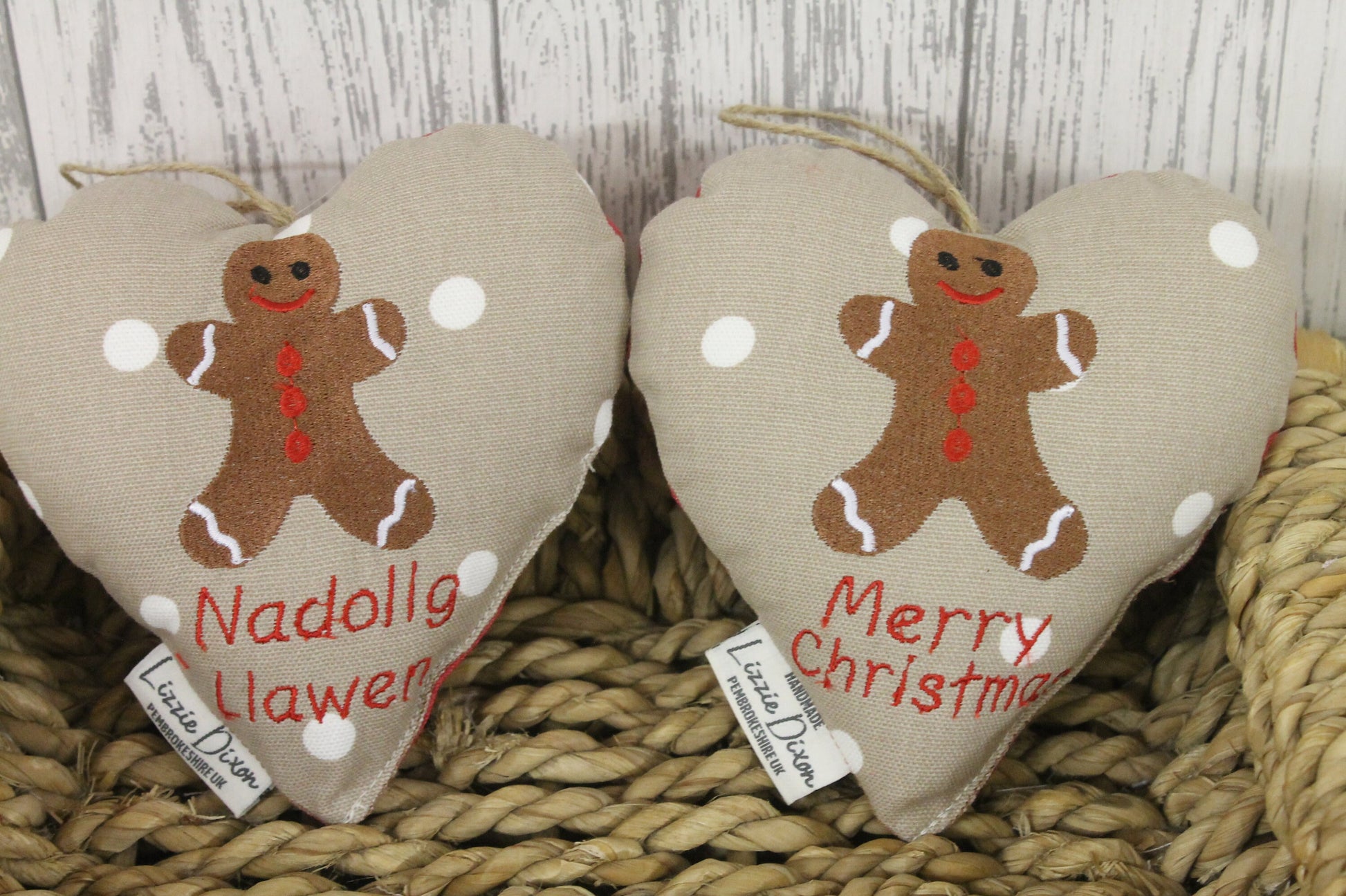 Merry Christmas Gingerbread Man Hanging Heart- Nadolig Llawen hanging heart- Festive Gingerbread man -Christmas decorative Hanging Ornament