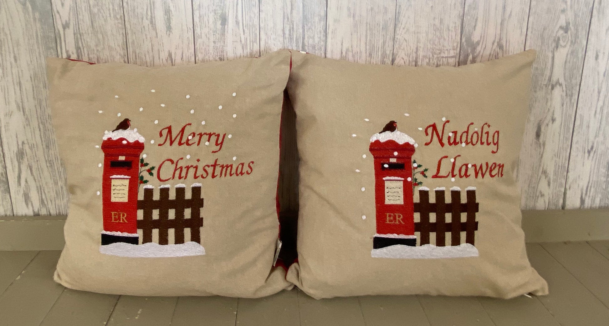 16” Christmas Cushion.Letters to Santa Cushion snowy postbox and robin nostalgic Xmas scene handmade Christmas cushion