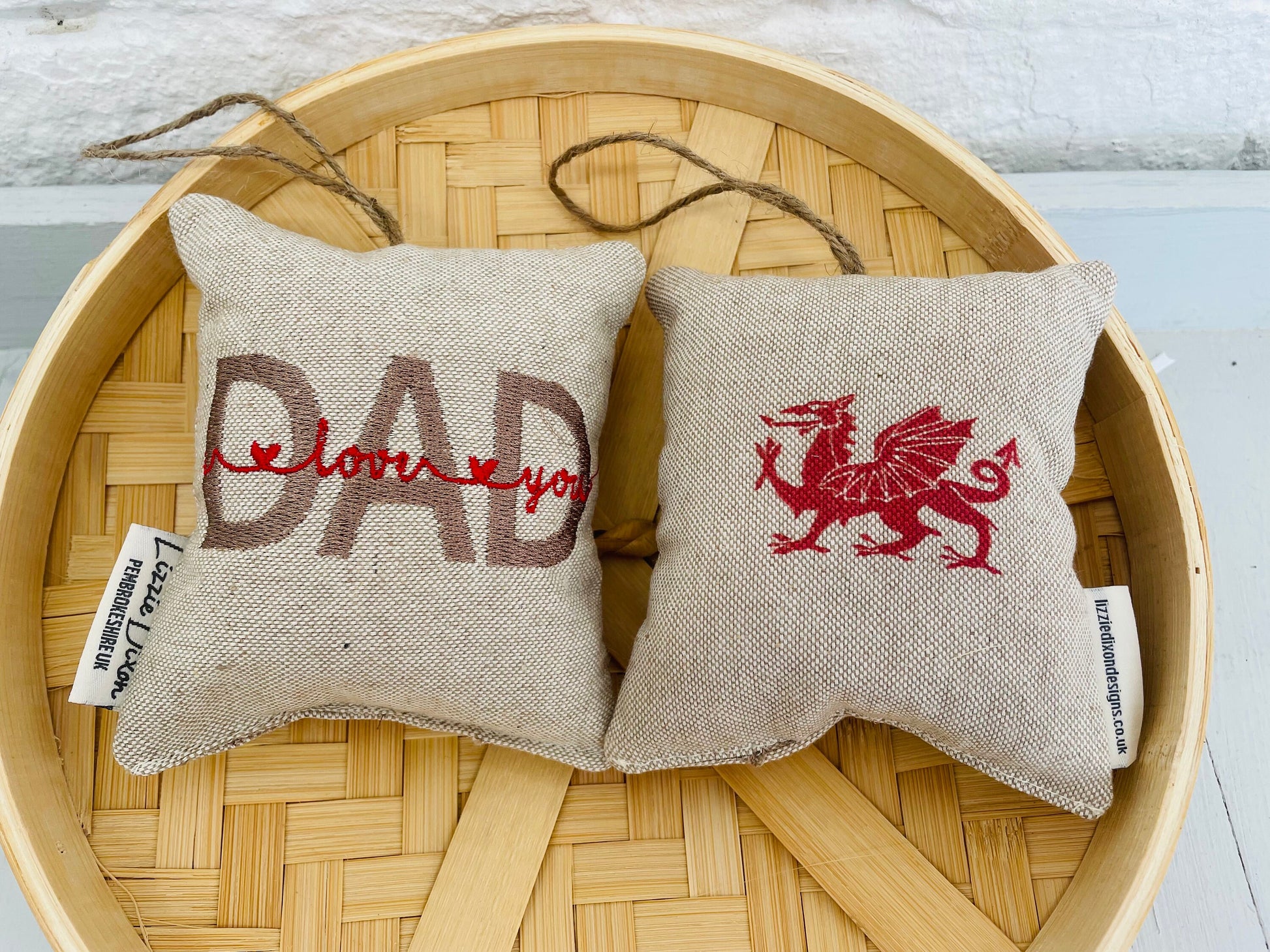 Father’s Day Hanger-welsh dad -english dad