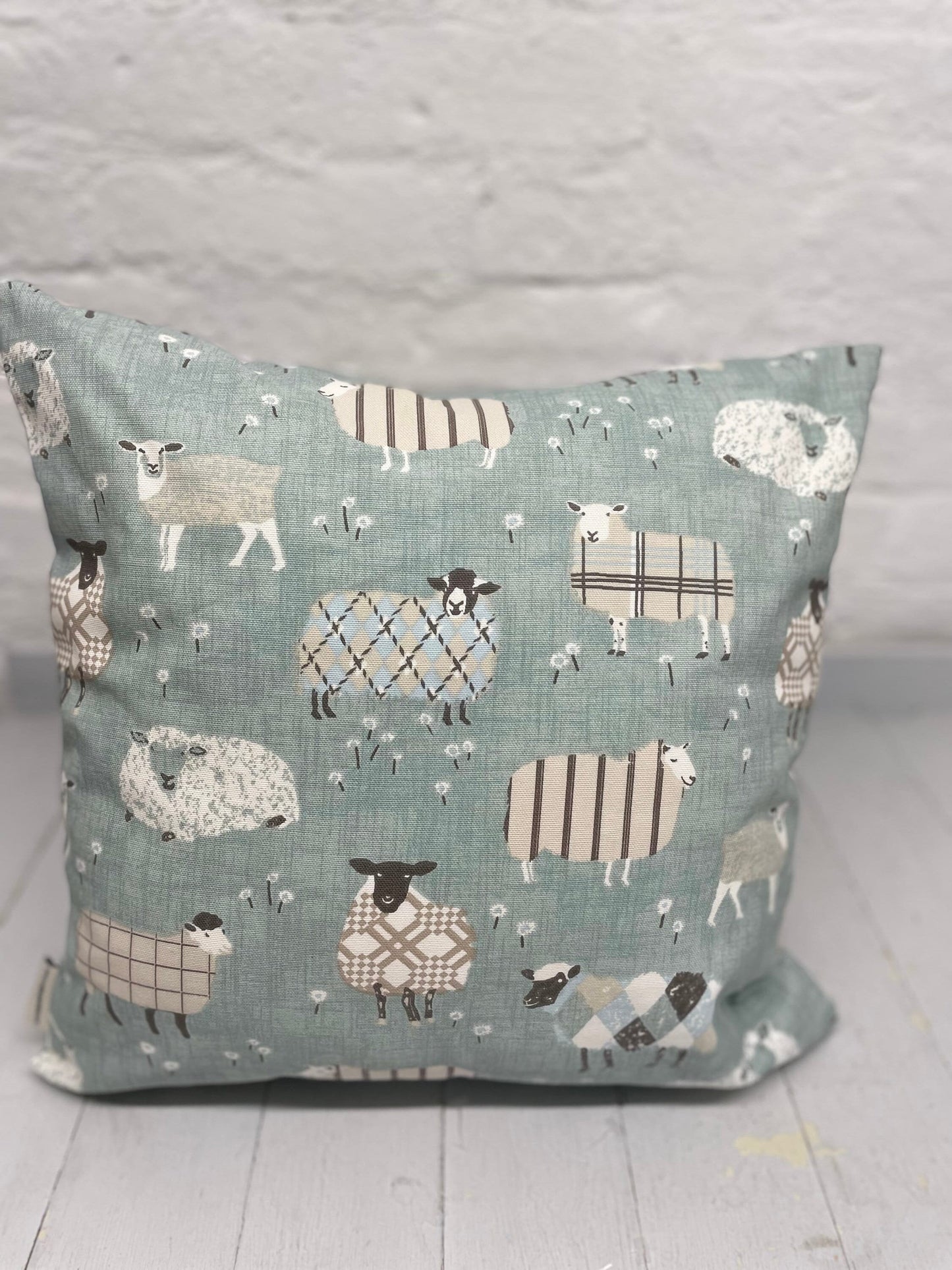 Cosy sheep decorative cushion- farm cushion, sheep 16” Square cushion , handmade Welsh sheep design , Cushion cover