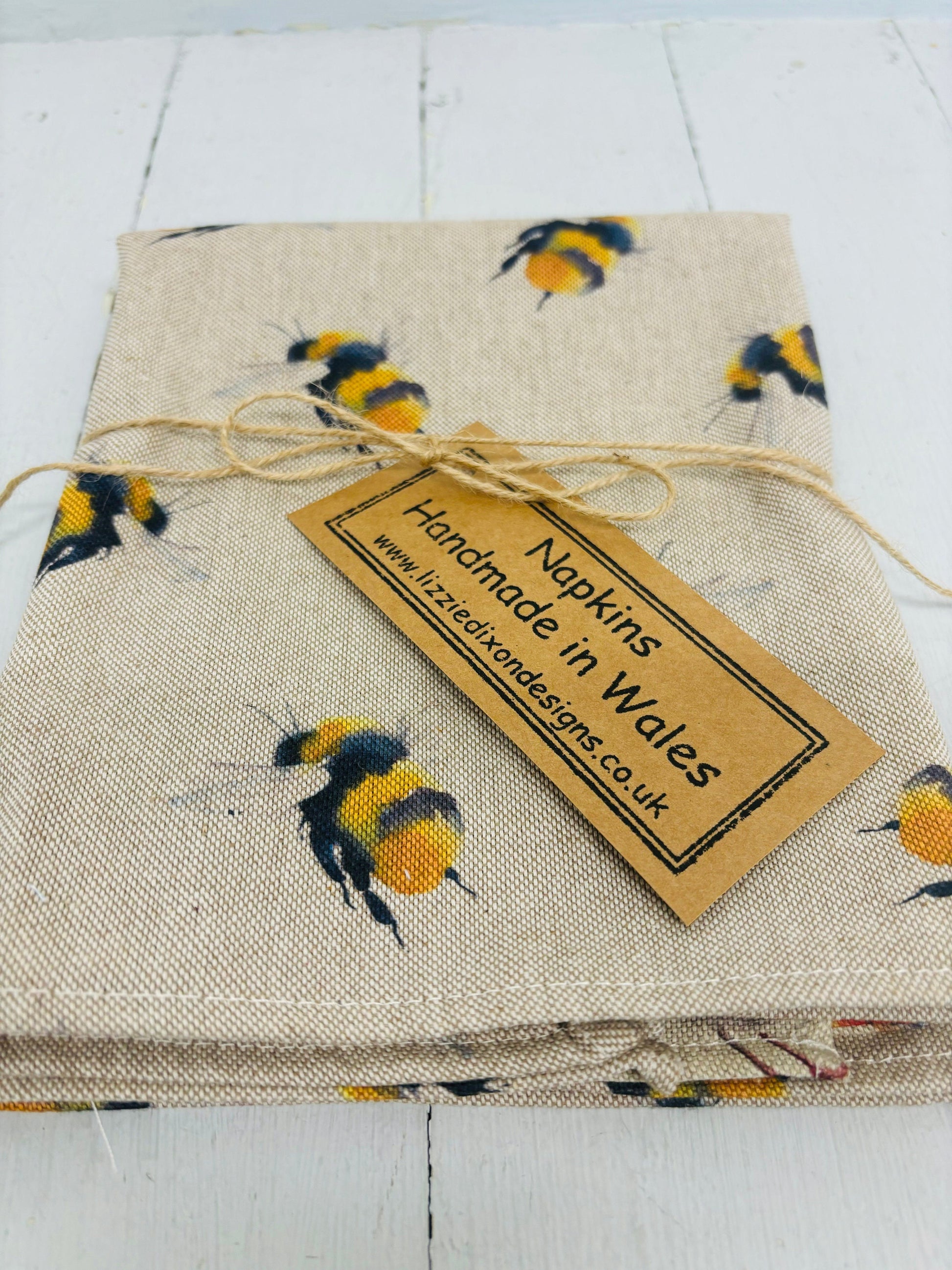 Bee Print fabric Napkins -set of 2