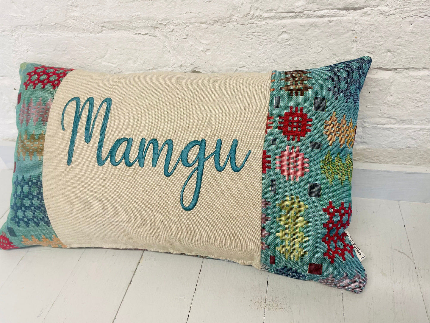 Mamgu Cushion , Welsh Mother&#39;s Day Gift, Mami Personalised Cushion, Gift for Mum. Gift for Mamgu, Personalised Mothers Gift - Welsh Blanket