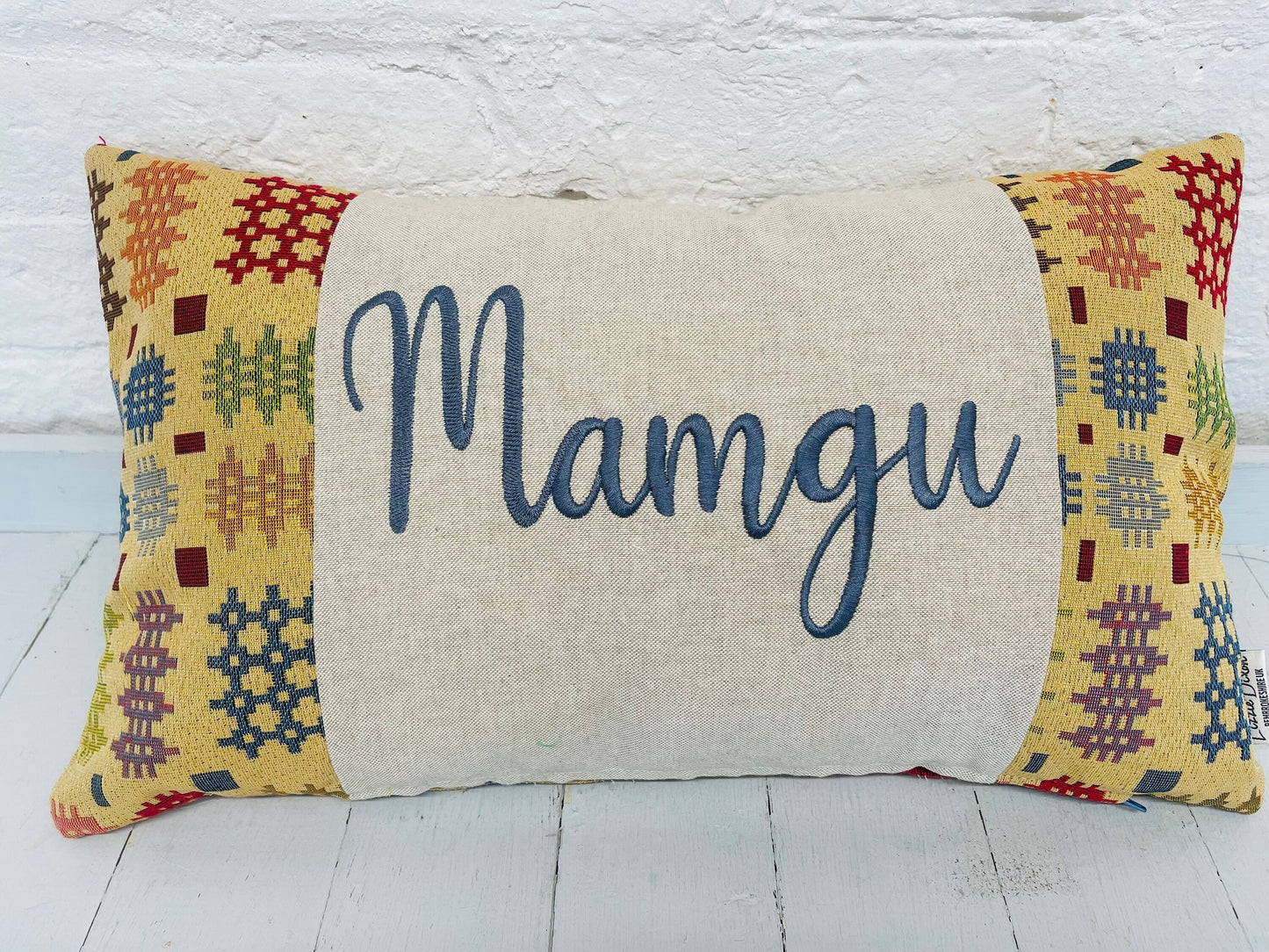 Mamgu Cushion , Welsh Mother&#39;s Day Gift, Mami Personalised Cushion, Gift for Mum. Gift for Mamgu, Personalised Mothers Gift - Welsh Blanket