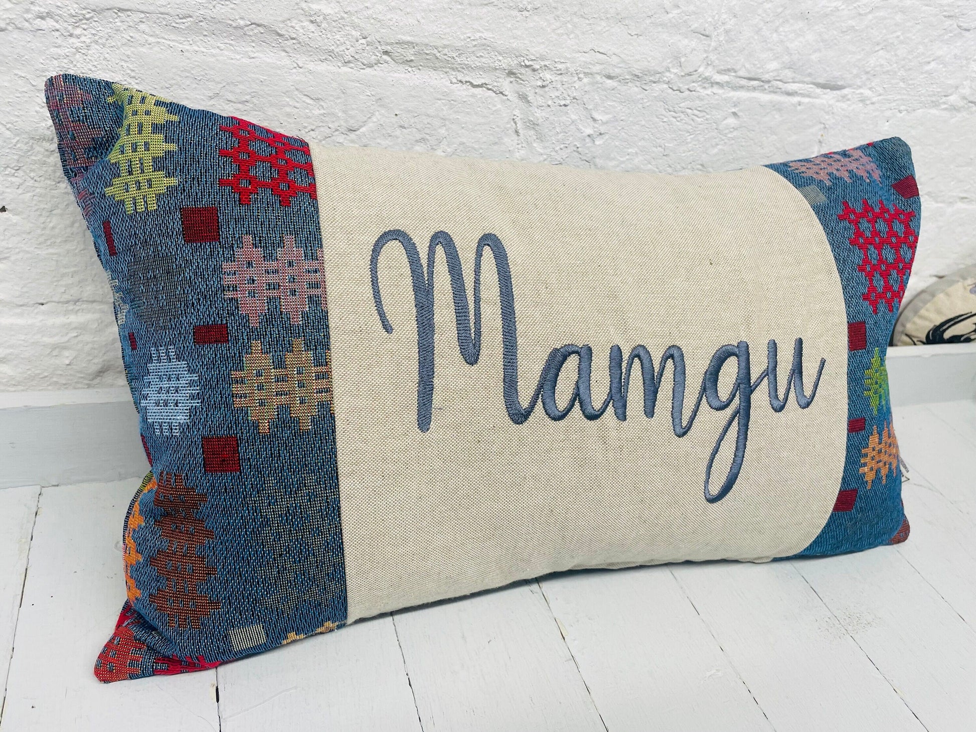 Mamgu Cushion , Welsh Mother&#39;s Day Gift, Mami Personalised Cushion, Gift for Mum. Gift for Mamgu, Personalised Mothers Gift - Welsh Blanket