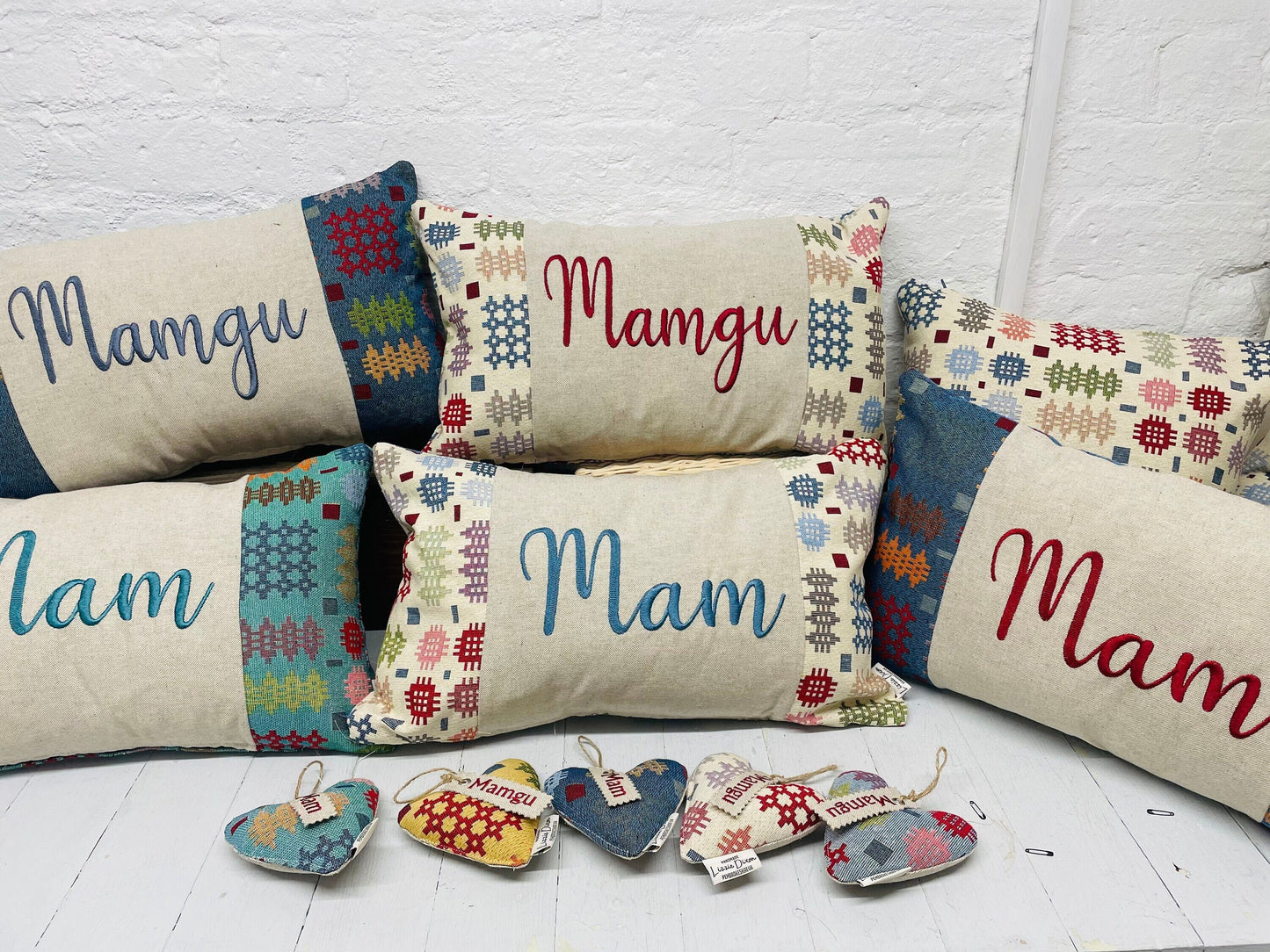 Mamgu Cushion , Welsh Mother&#39;s Day Gift, Mami Personalised Cushion, Gift for Mum. Gift for Mamgu, Personalised Mothers Gift - Welsh Blanket