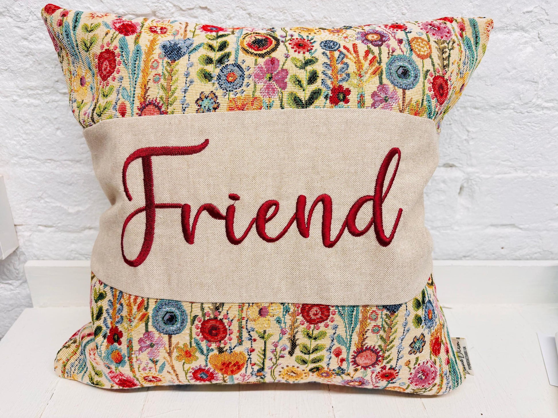 Cwtch kew Garden Floral Tapestry Cushion -Cwtch/Cwtsh