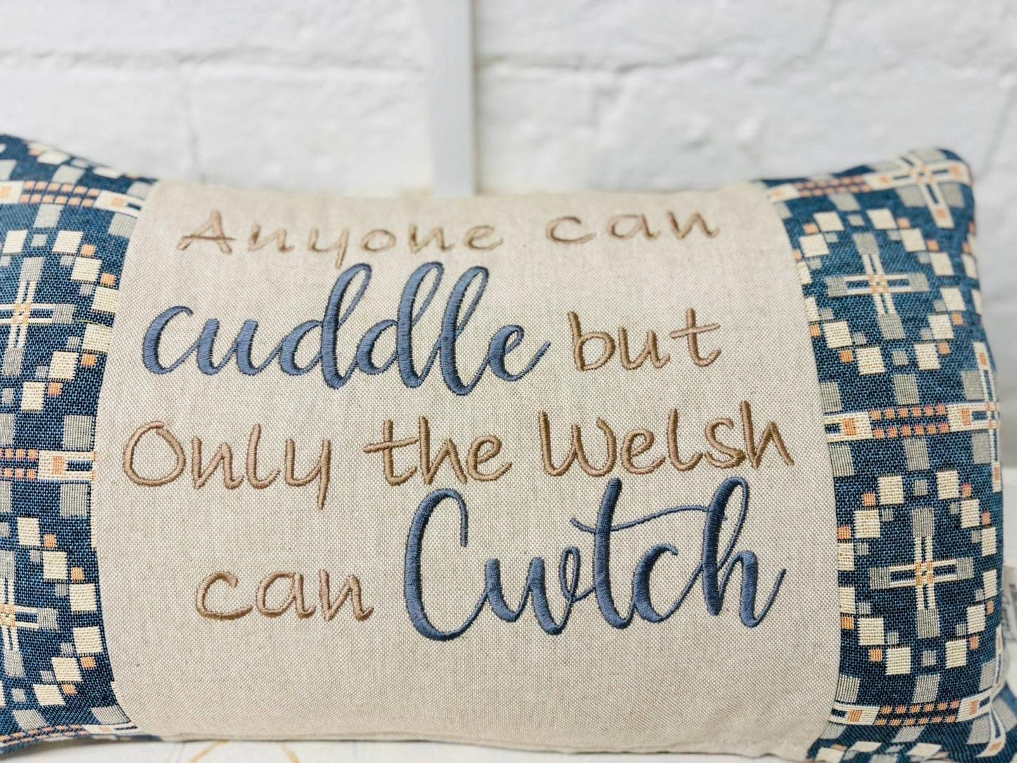 Anyone can Cuddle but only the Welsh can Cwtch Cushio-Vintage Cross Welsh blanket design.