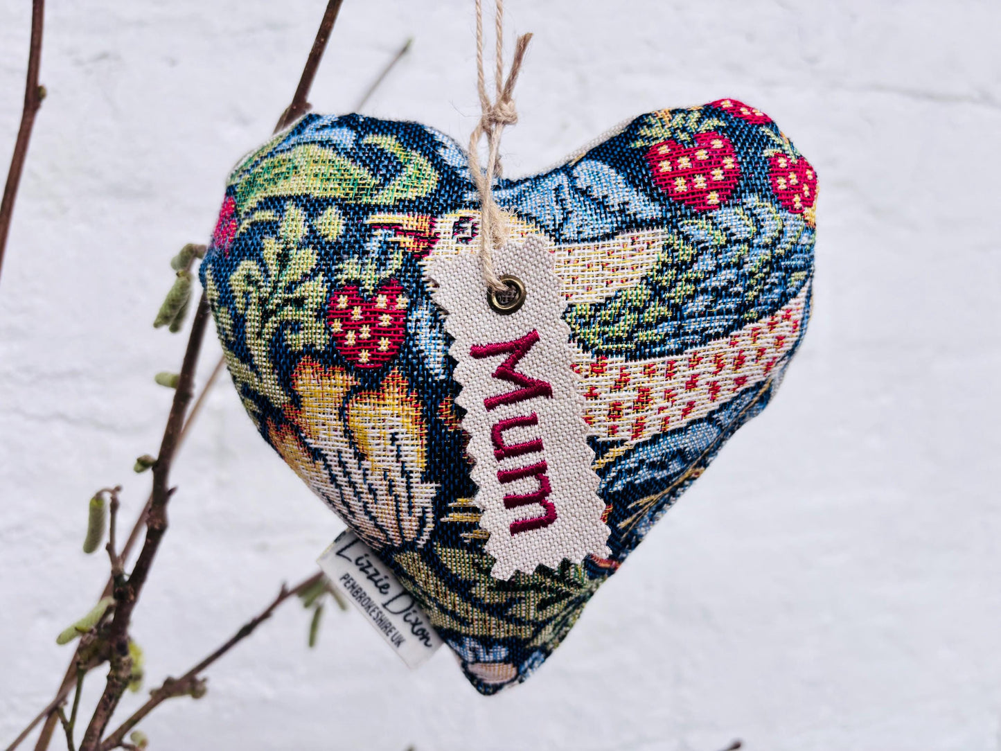 William Morris Strawberry Theif fabric Aoron.