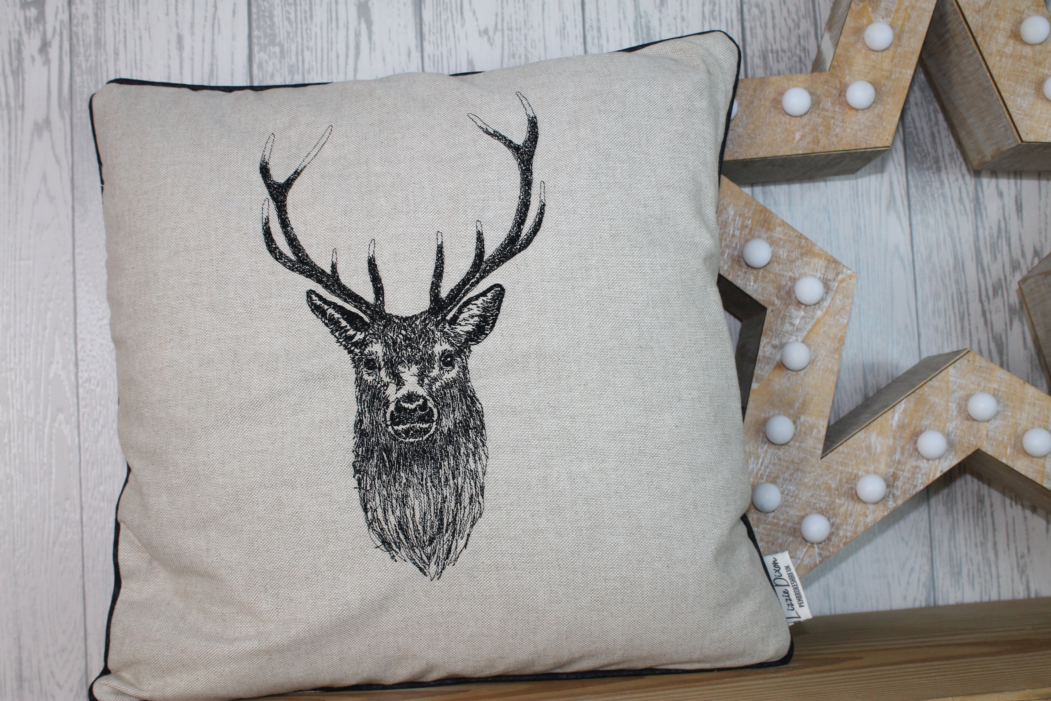 Cushion covers hot sale with stag head