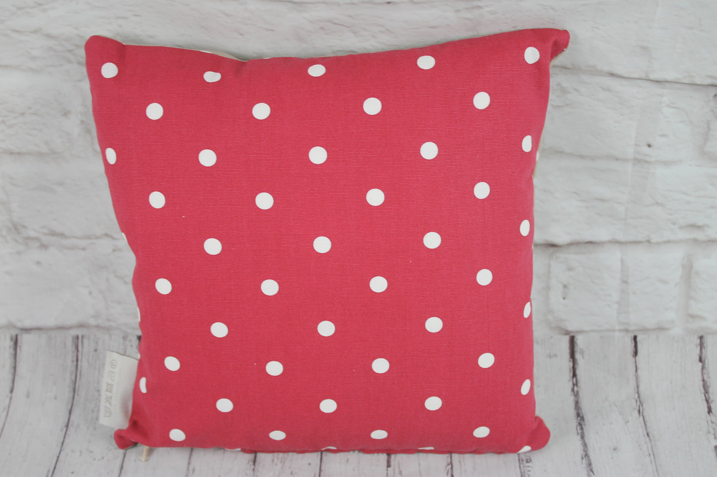 Robin Christmas Cushion- 16" Nadolig Llawen - Lizzie Dixon Designs