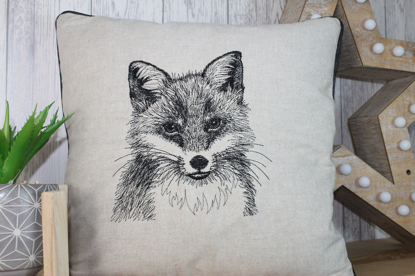 Fox Head Cushion, 14" Cream Linen mix Cushion, Fox Cushion, Piped Cushion Cover ,British Wildlife collection. Double sided